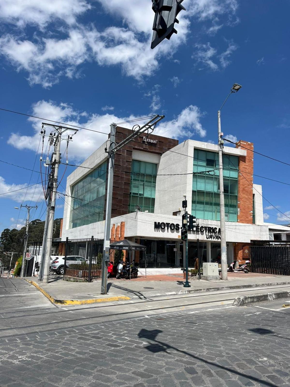 Edificio Roswel Dimm Apartment Cuenca Exterior photo